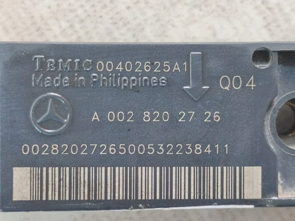 Датчик удара Mercedes-Benz CLS-class C219