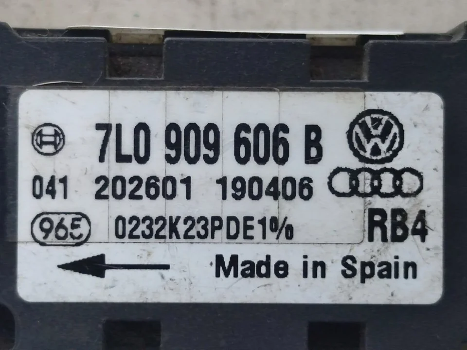Датчик удара Porsche Cayenne, Volkswagen Touareg