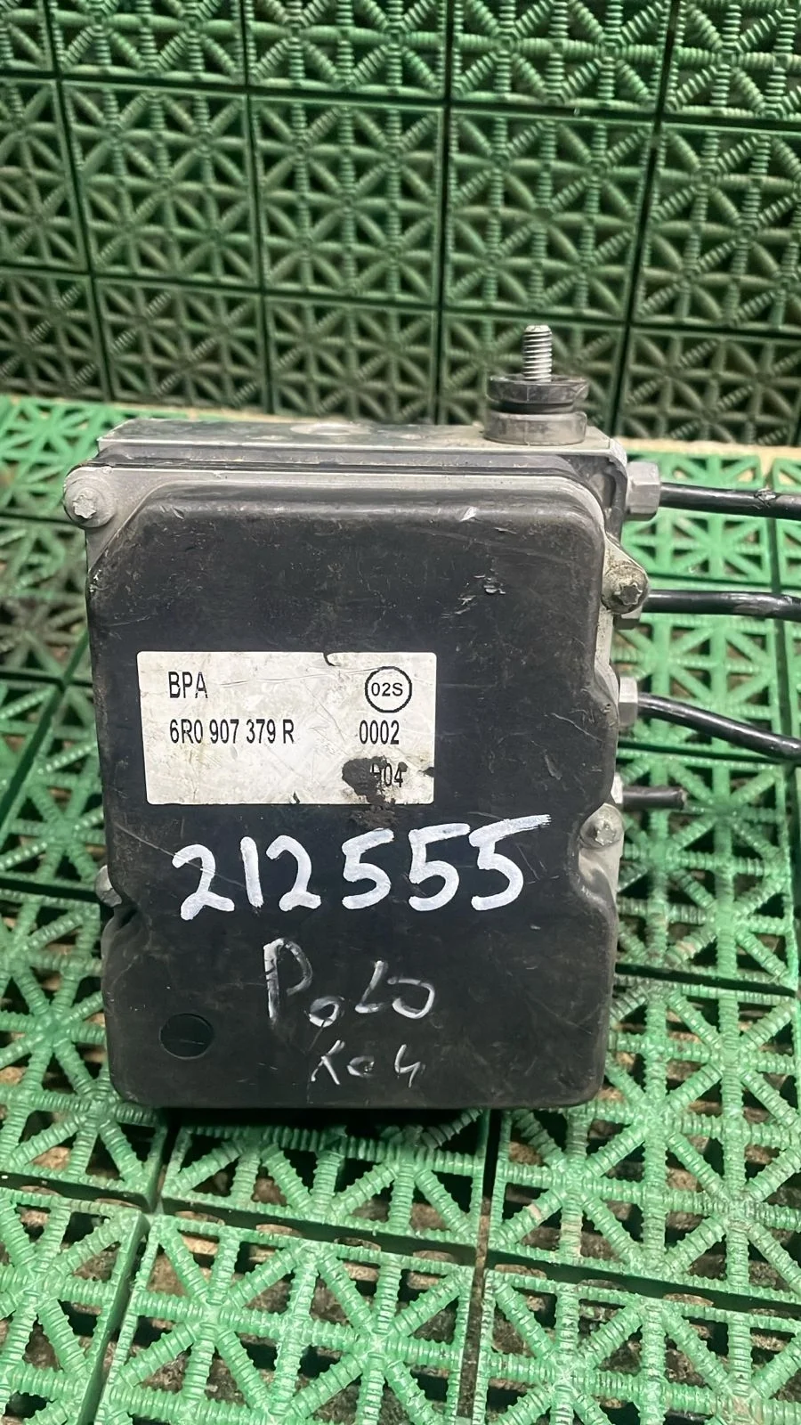 Блок ABS VOLKSWAGEN POLO 6R0907379R 2009- б/у POLO(2010-