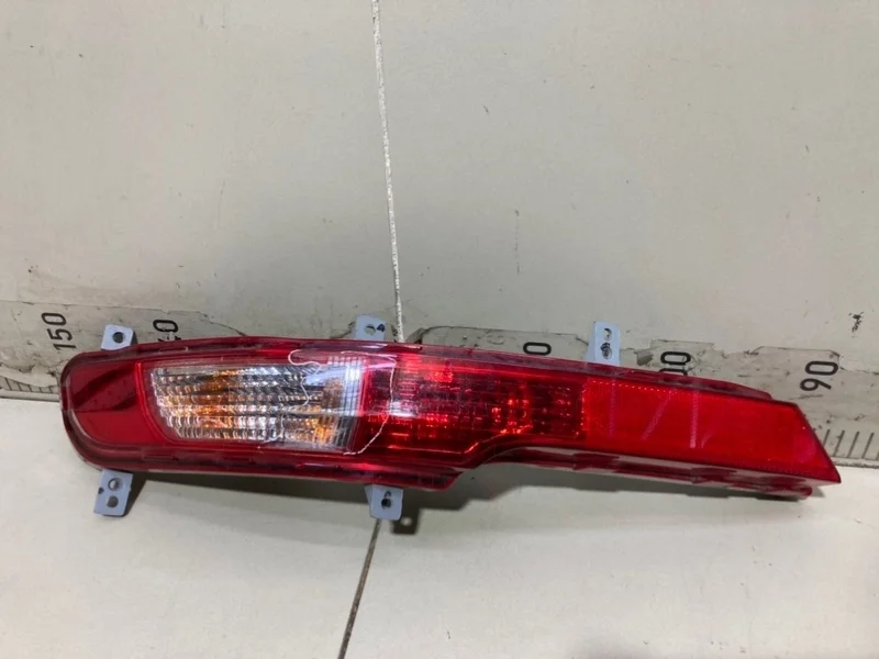 Фонарь в бампер задний правый Kia Sportage SL 2.0