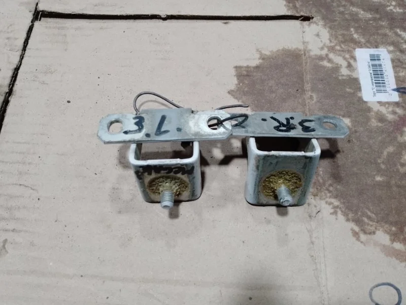 Петли багажника Renault Megane 3 2009 844007338R ХЭТЧБЕК K9KF830