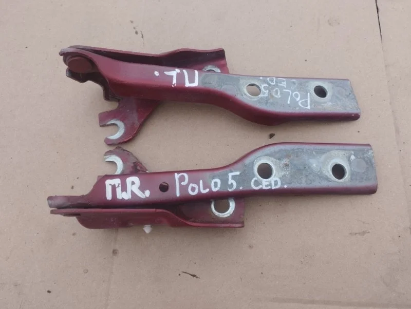 Петли капота Volkswagen Polo 5 2011 6R0823302 СЕДАН CFN
