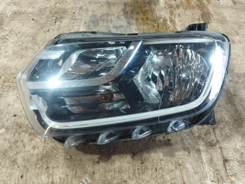 Фара левая Renault Duster 2 260608473R УНИВЕРСАЛ H5HA460