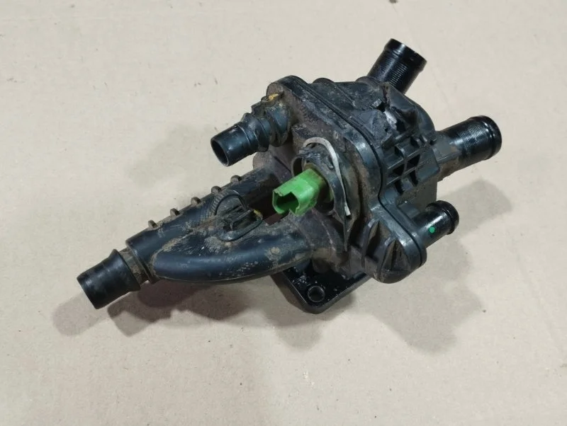 Корпус термостата Citroen C4 (2) B7 2020 9684588980 СЕДАН PSA