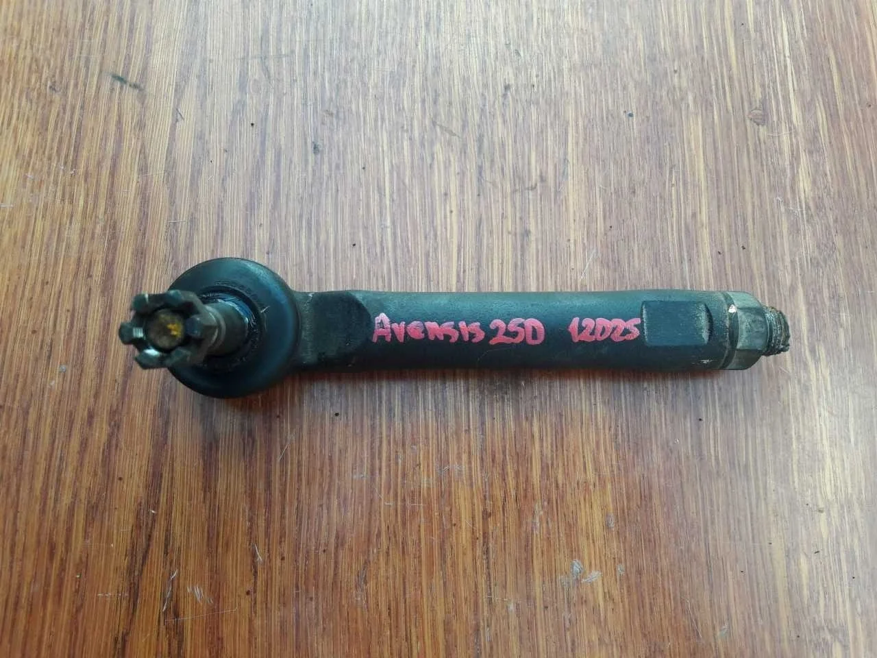 Рулевой наконечник Toyota Avensis 2006 4504629425 AZT250L