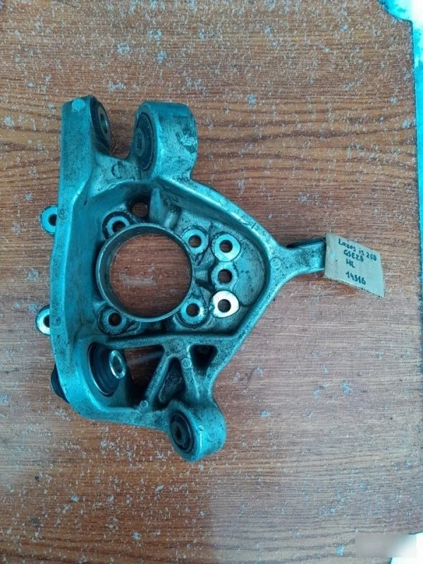 Поворотный кулак Lexus Is250 2009 4230530090 GSE20, левый