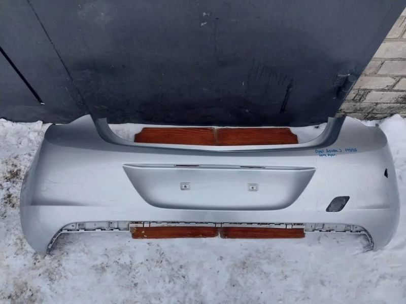 Бампер Opel Astra J 2010 13266587 P10, задний