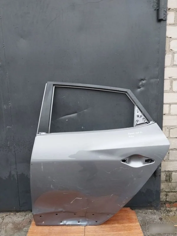 Дверь Hyundai Ix35 2010 770032Y000 LM, задняя левая