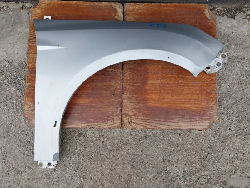 Крыло Ford Focus 3 2011 2171302 CB8, переднее правое
