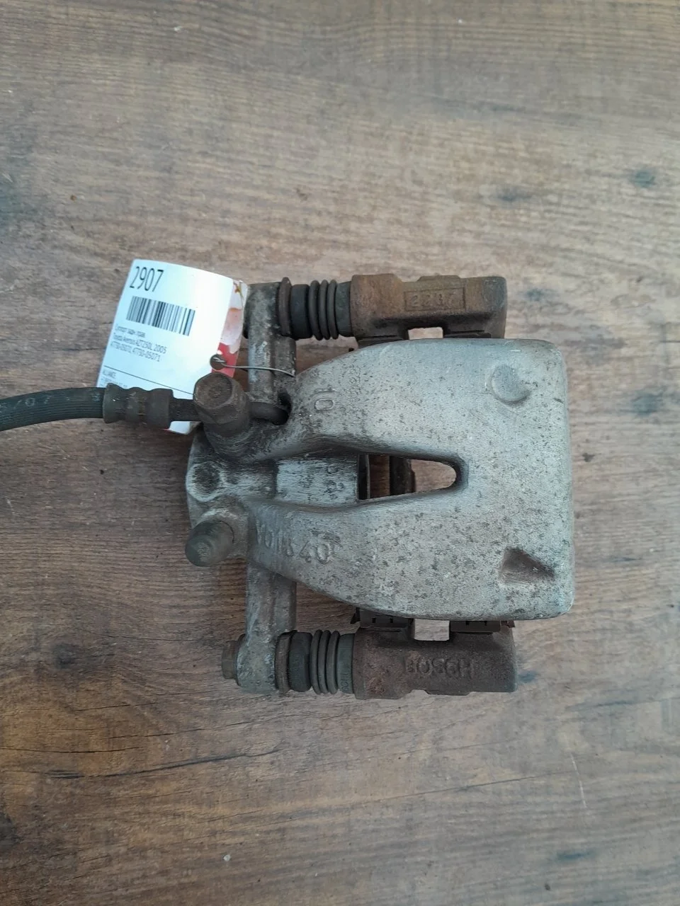 Суппорт Toyota Avensis 2005 4773005070 AZT250L, задний правый