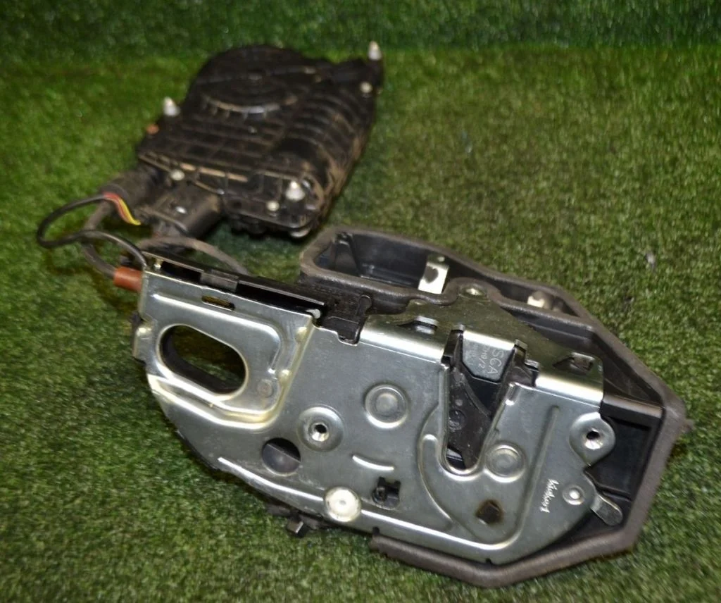 Замок двери задней BMW 5, 7-Серии, F01, F02, F10