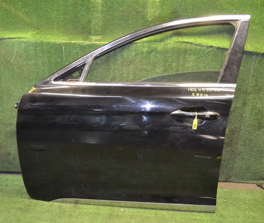 Дверь передняя Hyundai / Kia Кворис , K9 , голая