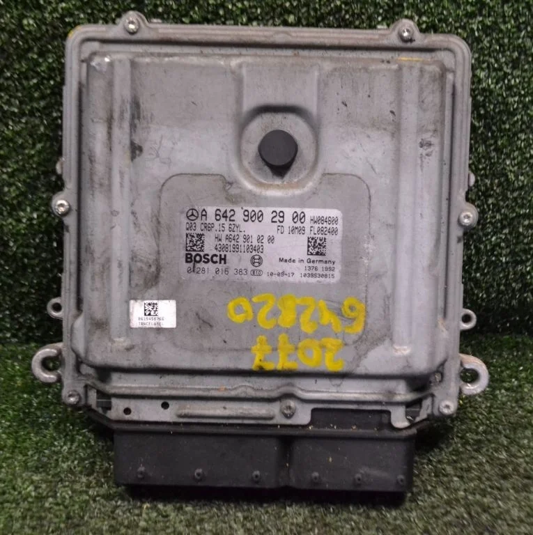 Блок управления ДВС Mercedes-Benz ML W164 OM642 642.820