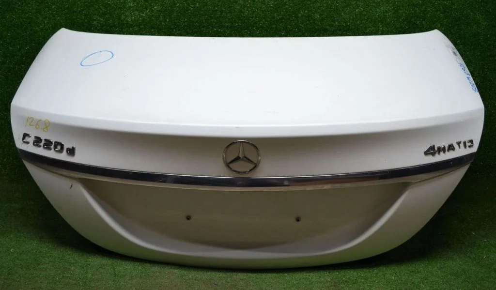 Крышка багажника Mercedes-Benz С-класс , W205