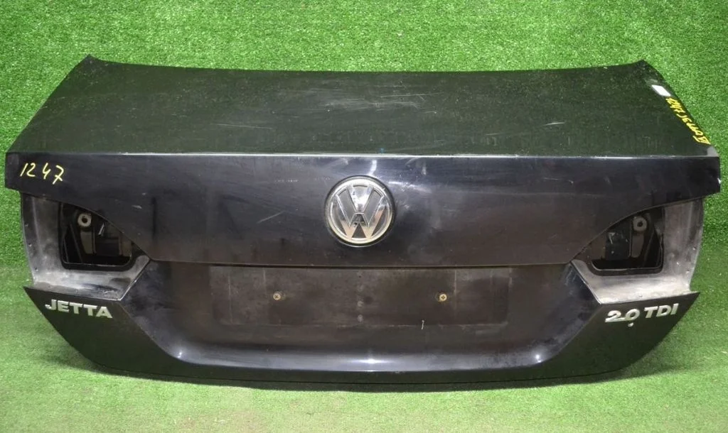 Крышка багажника Audi / VW Джетта VI