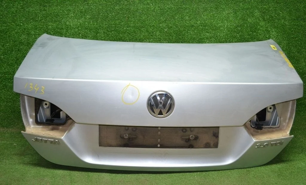 Крышка багажника Audi / VW Джетта VI
