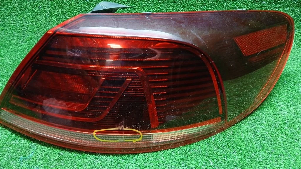 Фонарь задний правый Audi / VW Пассат СС, LED , рест , д