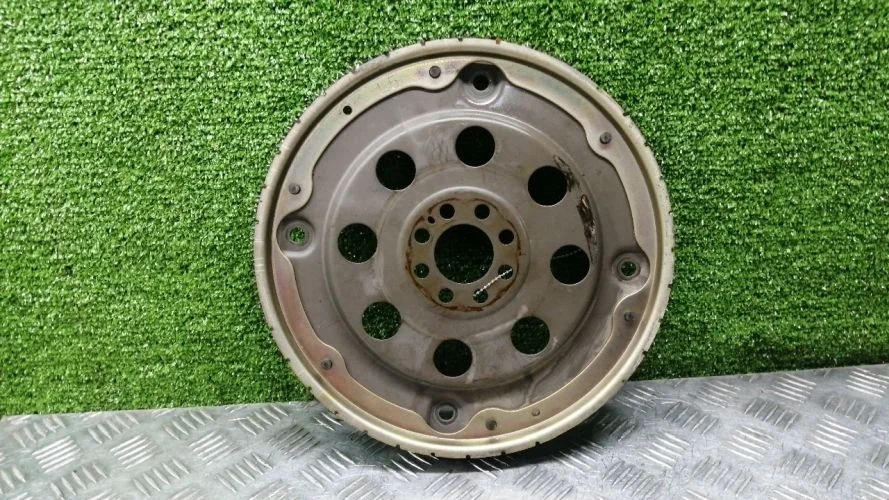 маховик Nissan VQ25DE V35 Nissan Skyline VQ25DE V35 12331-AL600