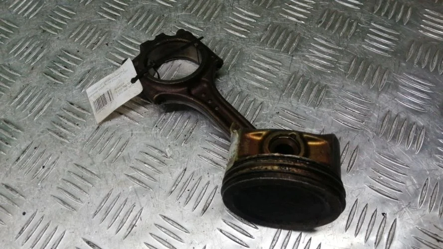 поршень с шатуном Volvo B5254T2 C59 Volvo Xc90 B5254T2 C59 31355860,30731508