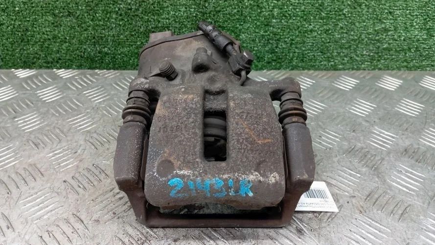 суппорт Volvo D5244T10,D5244T4 FS70,AS Volvo S60,S80 D5244T10,D5244T4 FS70,AS 36001375,31471746