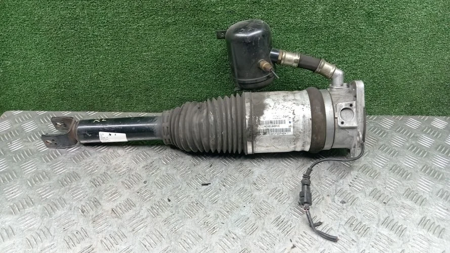 стойка Audi BVJ,BPK,BVN 4E2,4E5 Audi A8 BVJ,BPK,BVN 4E2,4E5 4E0616001N