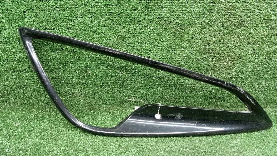 рамка противотуманной фары Hyundai G4NC VF Hyundai I40 G4NC VF 865283Z000