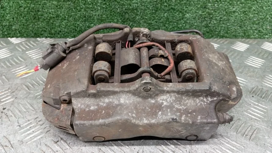 суппорт Audi,Volkswagen CAS,BMV,BUG,BKS 7L,7LA,4LB Audi,Volkswagen Q7,Touareg CAS,BMV,BUG,BKS 7L,7LA,4LB 7L6615423L