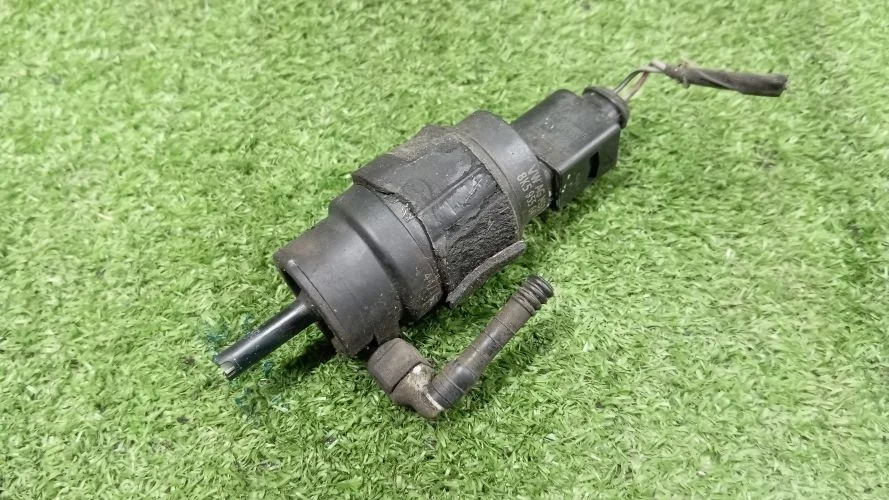 мотор омывателя Volkswagen,Audi CBAB,CDUC,CFF,BSB,CAYC,CBBB,BVJ,CPRA,BDW,BPK,CDUD,CAEB,CAEA,CDR,BKH,C 3С2,4G2,3C2,4E2,162,357,A32,4F2,8K2,4GA,4H2,4G5 Volkswagen,Audi Passat,A6,A8,Jetta,Passat Cc,A7,A4 CBAB,CDUC,CFF,BSB,CAYC,CBBB,BVJ,CPRA,BDW,BPK,CDUD,CAEB,CAEA,CDR,BKH,C 3С2,4G2,3C2,4E2,162,357,A32,4F2,8K2,4GA,4H2,4G5 1J5955651,1K5955651,8K5955647