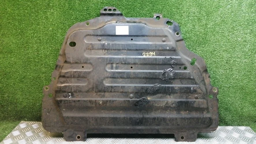 защита двигателя Land Rover 224DT L359 Land Rover Freelander 224DT L359 LR006779