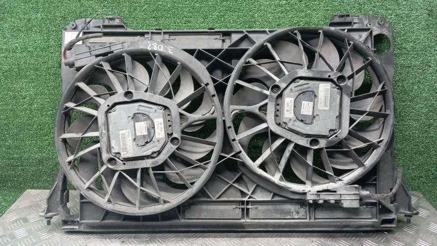 диффузор радиатора Audi BVJ 4E2 Audi A8 BVJ 4E2 4E0121205B,0130706815,4E0121207B,4E0953455G,4E0969455H
