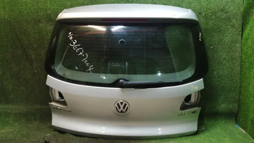 дверь багажника Volkswagen CBAB,CFF,CAXA,CCTA,CFFB 5N1,5N2,NF Volkswagen tiguan CBAB,CFF,CAXA,CCTA,CFFB 5N1,5N2,NF 5N0827025G