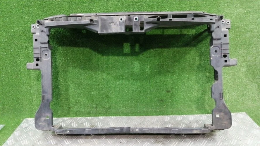 рамка радиатора Volkswagen CCTA,CBAB,CFF,CFFB 5N1 Volkswagen tiguan CCTA,CBAB,CFF,CFFB 5N1 5N0805588D,5N0805588F,5N0805594