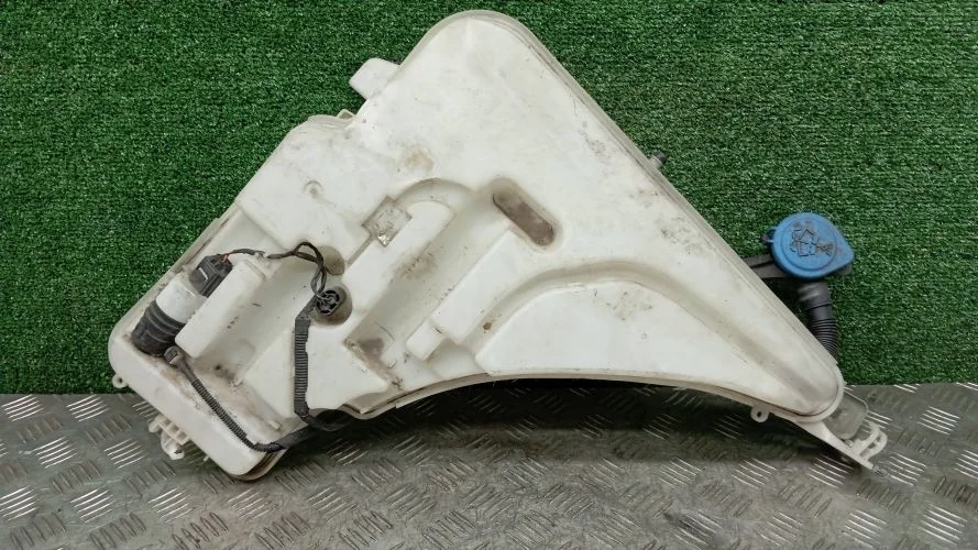бачок стеклоомывателя Bmw B48B20 F30 Bmw 3-Series B48B20 F30 61667241672
