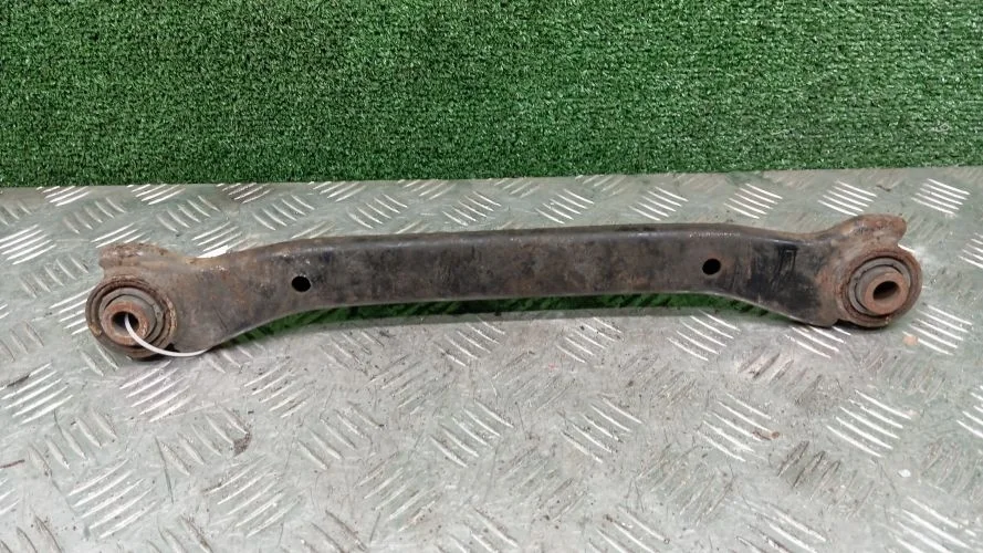 рычаг поперечный Hyundai G4KJ HG Hyundai Grandeur G4KJ HG 551003R000