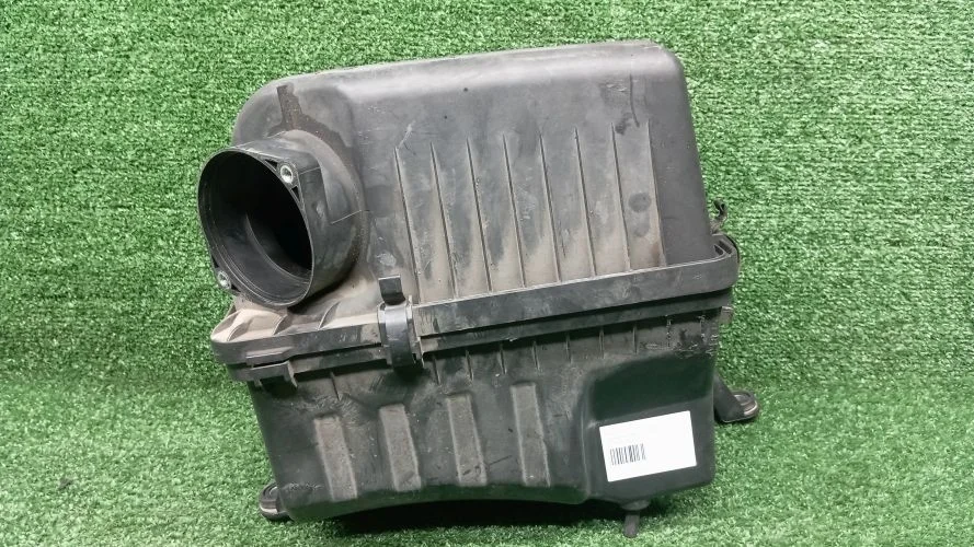 корпус воздушного фильтра Kia D6EA,D6EB HM Kia Mohave D6EA,D6EB HM 281102J100,281102J200
