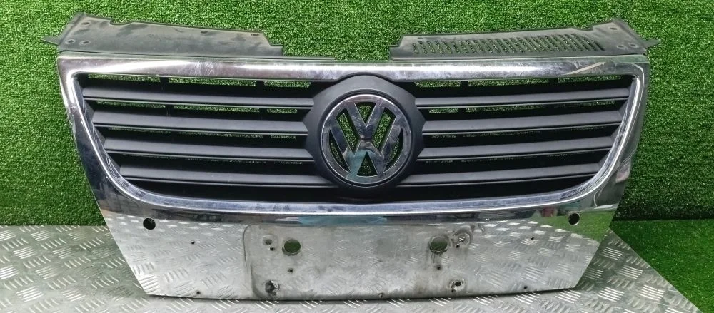 решетка радиатора Volkswagen BVY 3C2 Volkswagen Passat BVY 3C2 3C0853651A