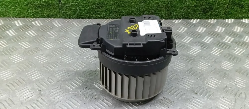 мотор печки Audi CDUC,CDUD 4G5,4GA,4G2 Audi A6,A7 CDUC,CDUD 4G5,4GA,4G2 4H1820021B,7737081503