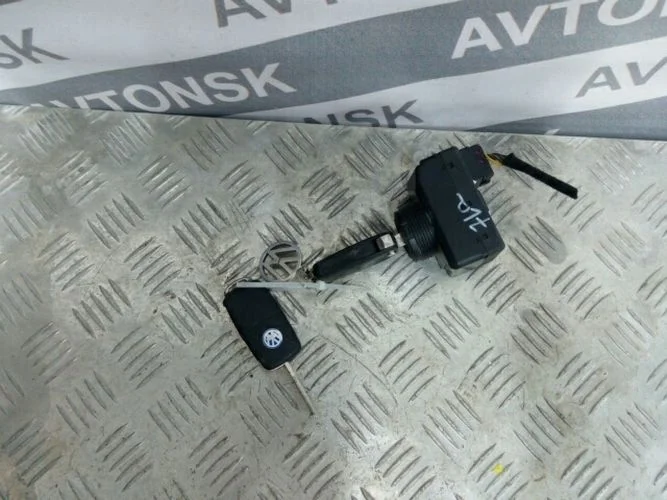 замок зажигания Volkswagen BMX 7LA Volkswagen Touareg BMX 7LA 3D0905865E