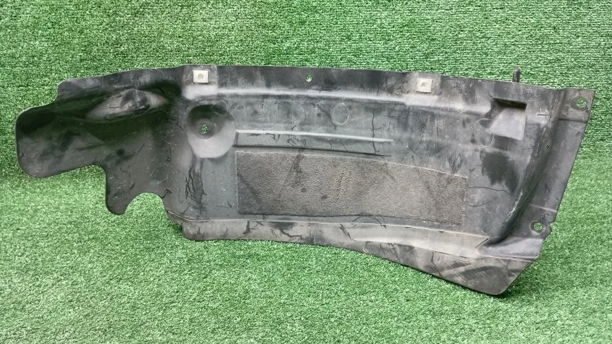 подкрылок Audi CDUD,CTUA 4G2 Audi A6 CDUD,CTUA 4G2 4G0853888C