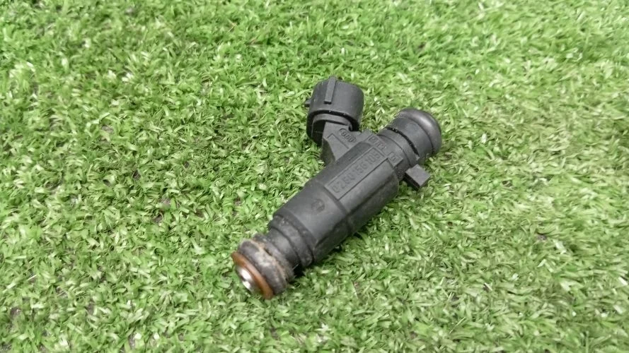 форсунка Audi BFL 4E2 Audi A8 BFL 4E2 079133551A
