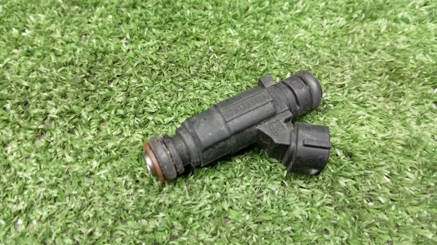форсунка Audi BFL 4E2 Audi A8 BFL 4E2 079133551A