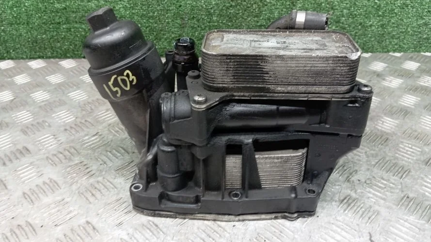 корпус масляного фильтра Bmw N47D20C F25,F20,F30 Bmw X3,1-Series,3-Series N47D20C F25,F20,F30 11428507697,11428512283