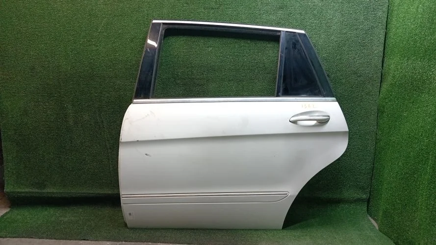 дверь боковая Mercedes-Benz 272967 W251 Mercedes-Benz R-Class 272967 W251 A2517300305,A2517301105