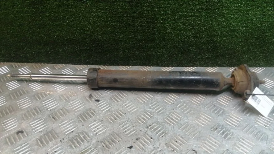 амортизатор Bmw N46N,N46B20B E90 Bmw 3-Series N46N,N46B20B E90 33526796157,33526784977