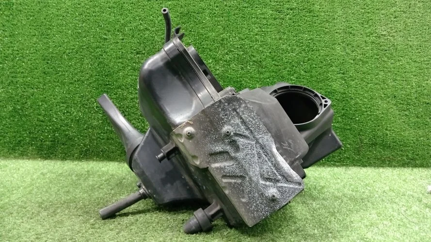 корпус воздушного фильтра Audi CAHA 8RB Audi Q5 CAHA 8RB 8K0133837BF,8K0133837E,8K0133837T