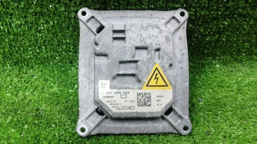 блок розжига ксенона Bmw N47D20A,306D3,N52B30AF E83,E70 Bmw X3,X5 N47D20A,306D3,N52B30AF E83,E70 1307329153,63117182520