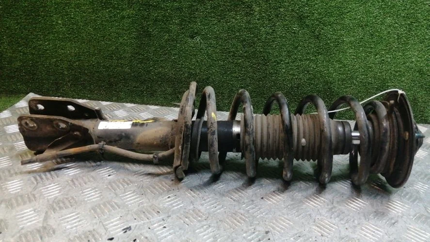 стойка Chevrolet,Daewoo Z22D1,Z20S1 C140,C100 Chevrolet,Daewoo Winstorm Z22D1,Z20S1 C140,C100 20945998,95147608