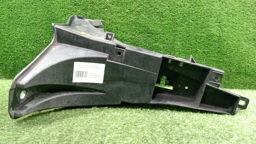 крепление крыла Bmw N63B44A,306D3,N52B30AF,N57D30A E71,E70 Bmw X6,X5 N63B44A,306D3,N52B30AF,N57D30A E71,E70 51127157983