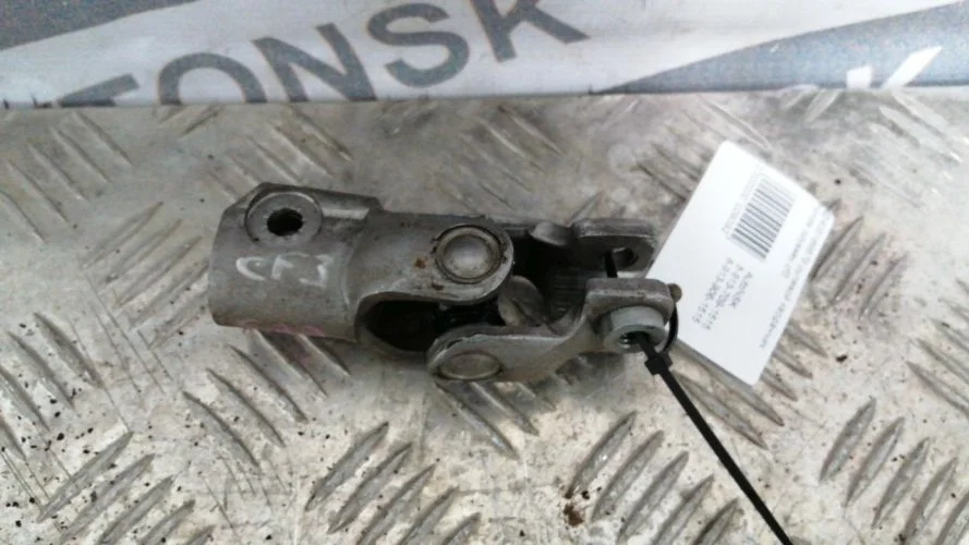 рулевой карданчик Honda F18B CF3 Honda odyssey F18B CF3 53323S50003