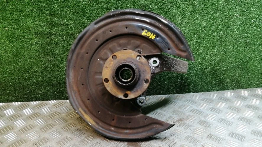 ступица Audi BHT,BVJ 4E2 Audi A8 BHT,BVJ 4E2 4E0505436C